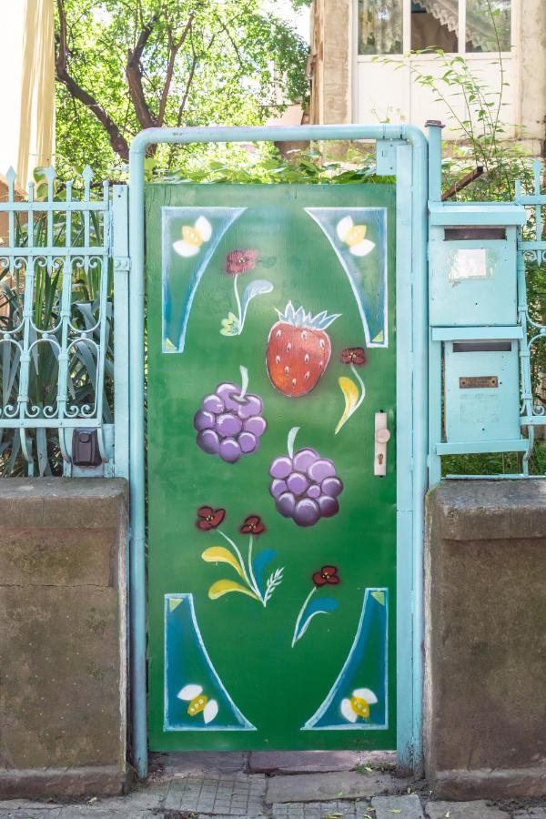 Barcelona Colorful Central Studio W Green Backyard Sofia Exterior foto