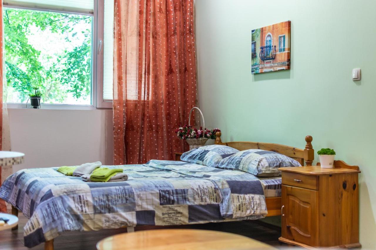 Barcelona Colorful Central Studio W Green Backyard Sofia Exterior foto