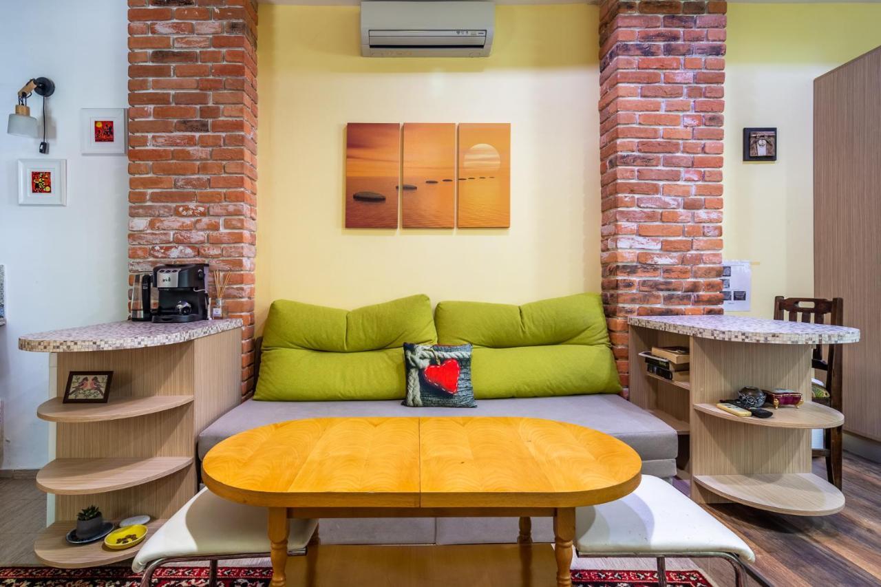 Barcelona Colorful Central Studio W Green Backyard Sofia Exterior foto